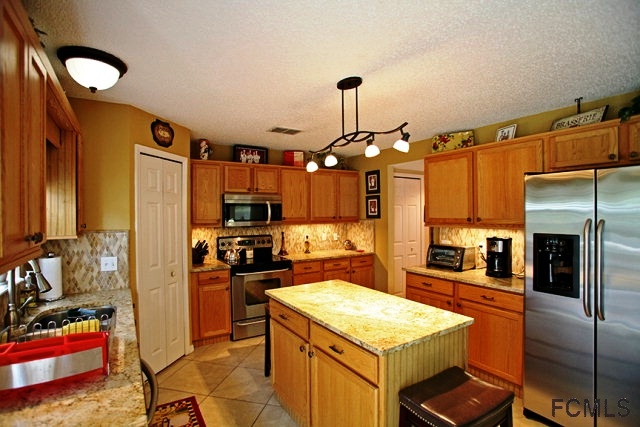 88 Barrington Drive, Palm Coast, FL - kitchen